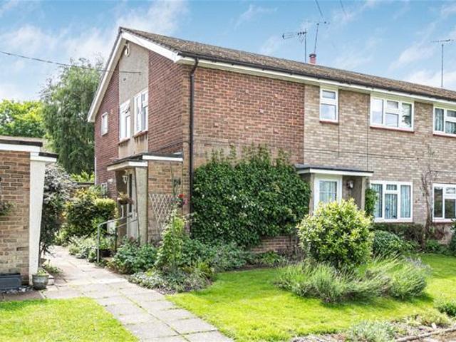 2 bedroom maisonette for sale