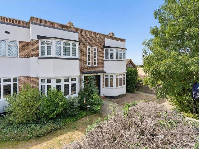 2 bedroom maisonette for sale