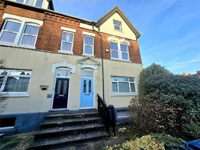 2 bedroom maisonette for sale