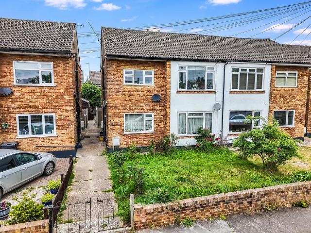 2 bedroom maisonette for sale