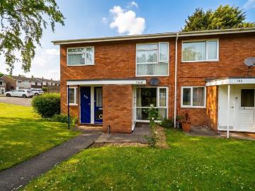 2 bedroom maisonette for sale