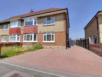 2 bedroom maisonette for sale