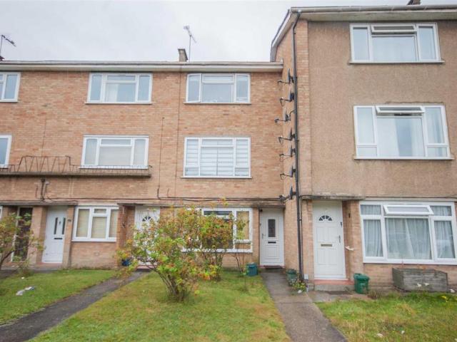 2 bedroom maisonette for sale
