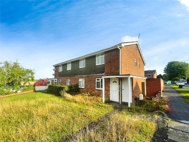 2 bedroom maisonette for sale