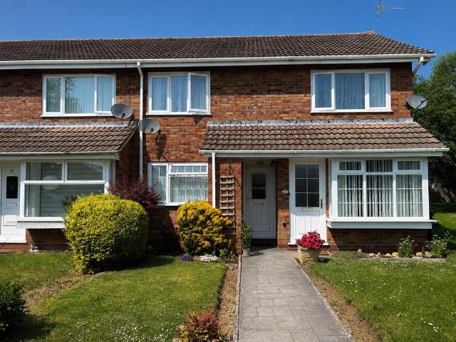 2 bedroom maisonette for sale