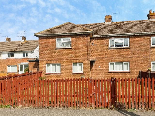 2 bedroom maisonette for sale