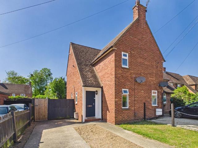 2 bedroom maisonette for sale