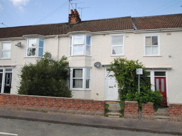 2 bedroom maisonette for sale