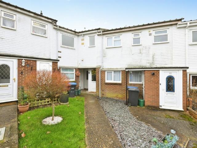 2 bedroom maisonette for sale