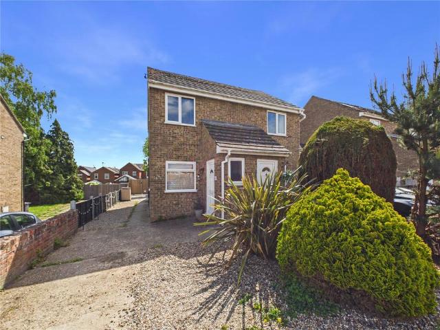 2 bedroom maisonette for sale