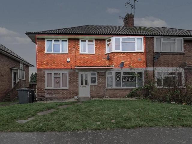 2 bedroom maisonette for sale