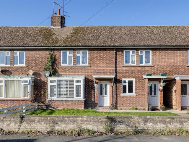2 bedroom maisonette for sale