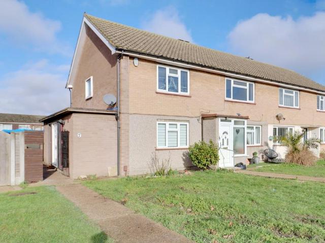2 bedroom maisonette for sale