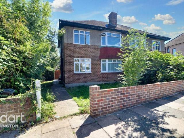 2 bedroom maisonette for sale