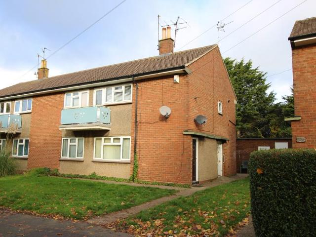 2 bedroom maisonette for sale