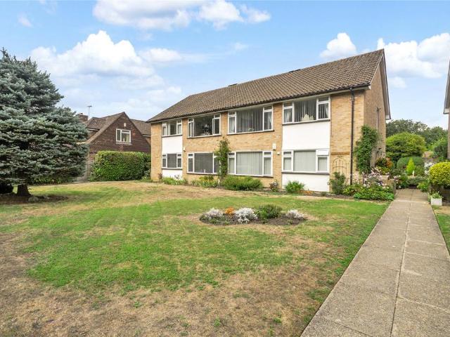 2 bedroom maisonette for sale