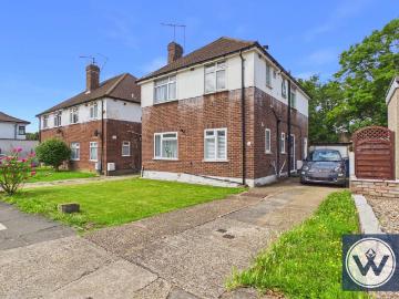 2 bedroom maisonette for sale