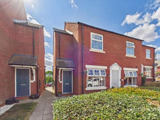 2 bedroom maisonette for sale