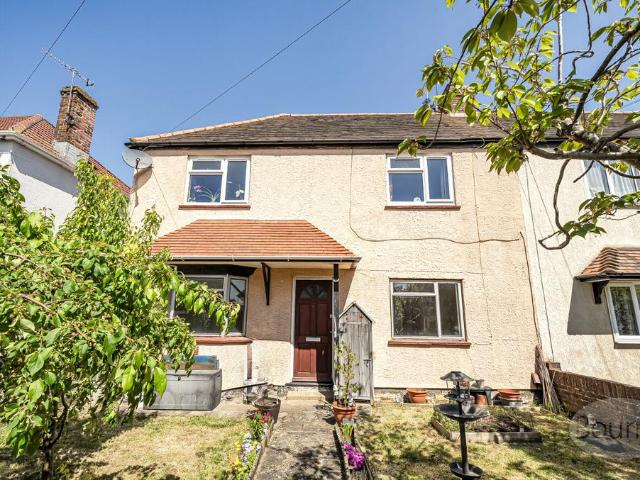 2 bedroom maisonette for sale