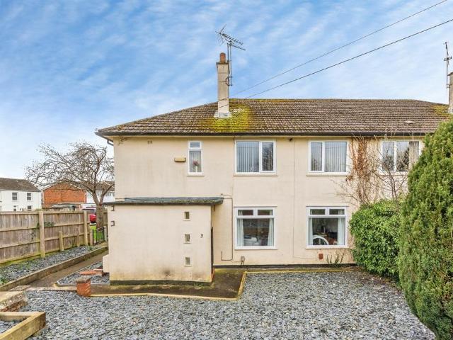 2 bedroom maisonette for sale