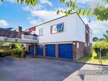 2 bedroom maisonette for sale