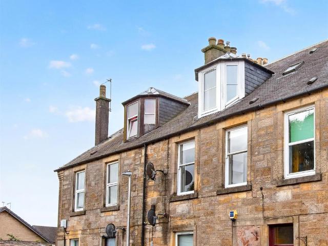2 bedroom maisonette for sale