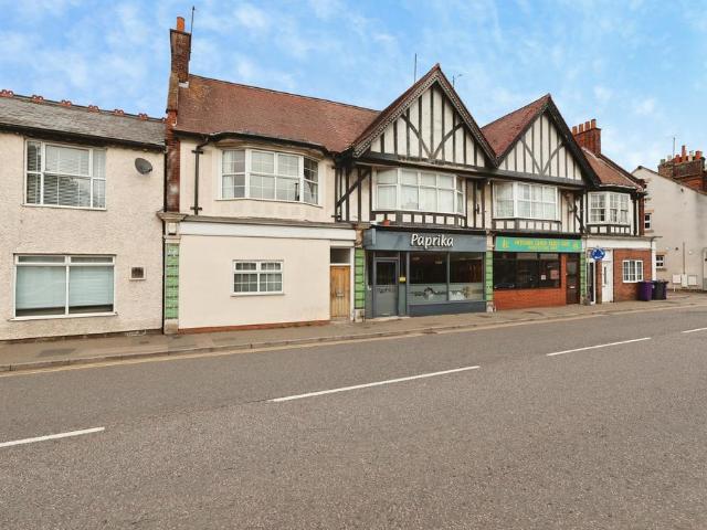 2 bedroom maisonette for sale