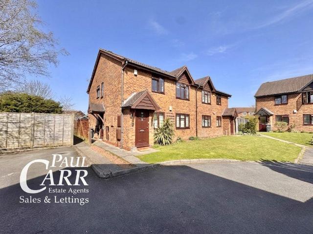 2 bedroom maisonette for sale