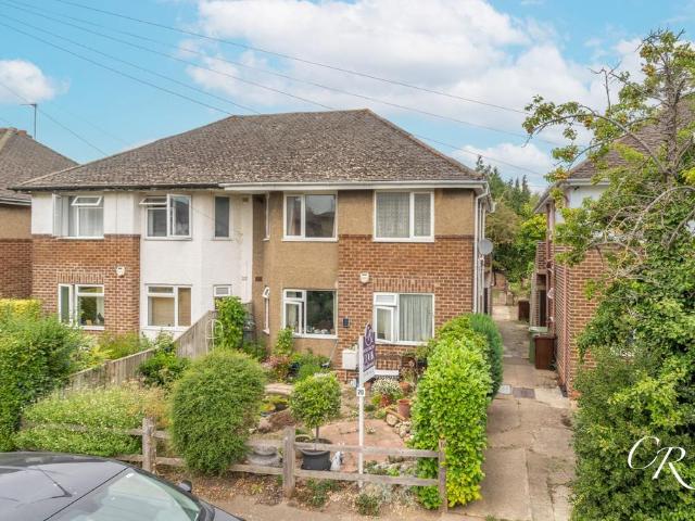 2 bedroom maisonette for sale