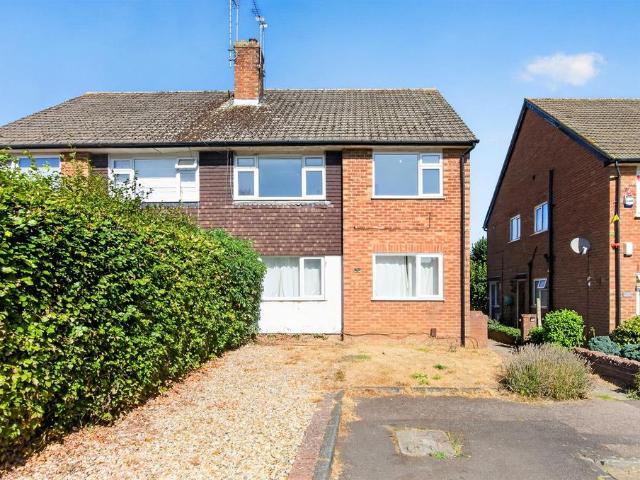 2 bedroom maisonette for sale