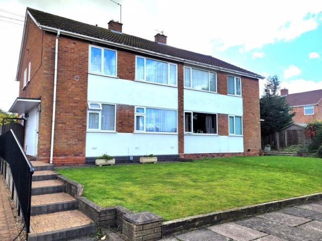 2 bedroom maisonette for sale