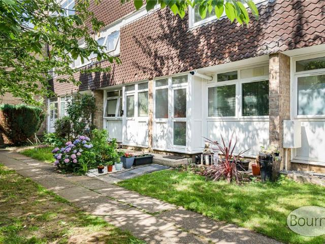 2 bedroom maisonette for sale