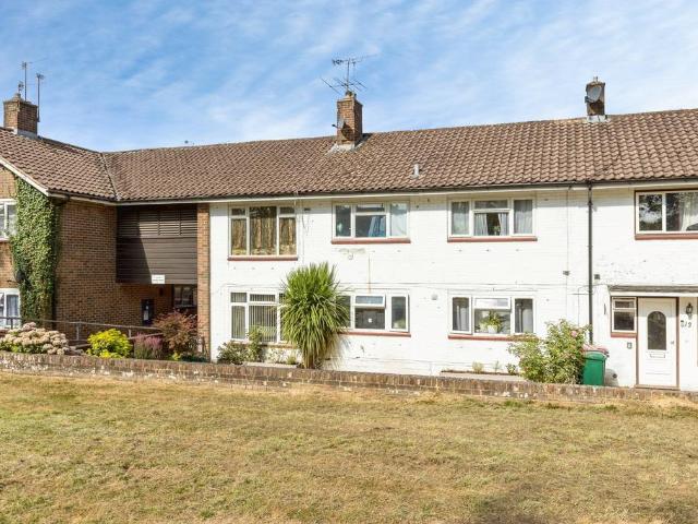 2 bedroom maisonette for sale