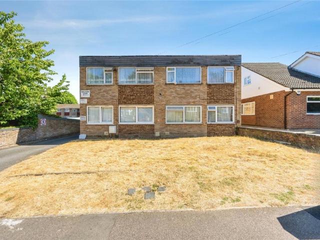 2 bedroom maisonette for sale