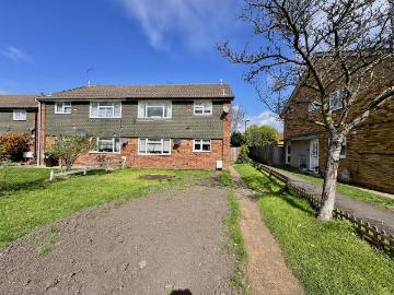 2 bedroom maisonette for sale