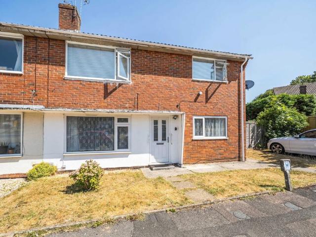 2 bedroom maisonette for sale