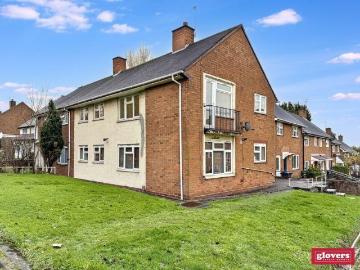 2 bedroom maisonette for sale