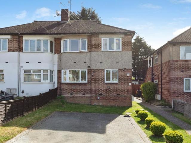 2 bedroom maisonette for sale