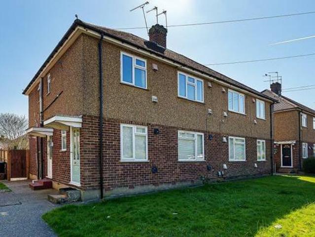 2 Bedroom Maisonette For Sale In Watford