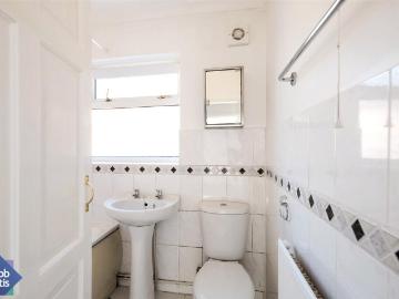 Northern Ireland - Garden, Equipped kitchen
