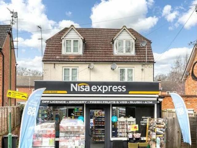 2 Bedroom Maisonette For Sale In Ascot