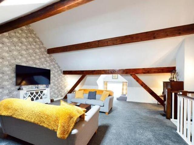 2 Bedroom Maisonette For Sale In Blackpool