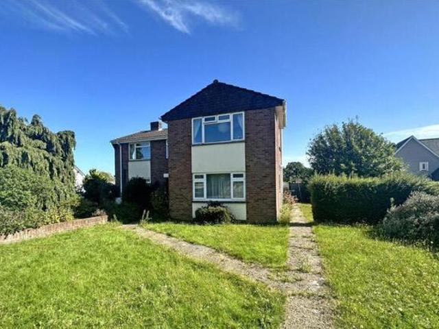 2 Bedroom Maisonette For Sale In New Milton, Hampshire