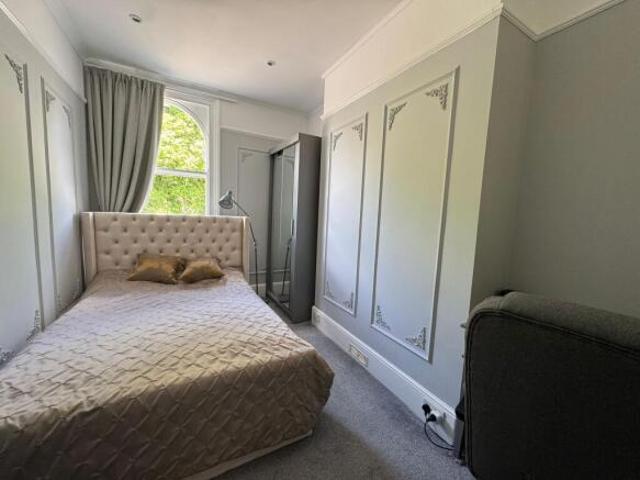 2 bedroom maisonette for rent in Belmont Road, Newtown, EX1