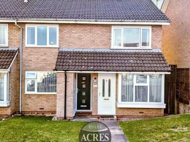 2 bedroom maisonette for rent in Cheswood Drive, Minworth, Sut.