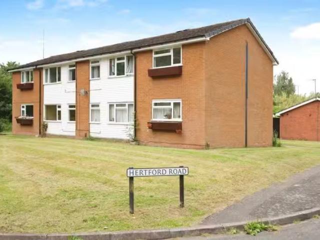 2 bedroom maisonette for rent in Hertford Road, STRATFORD UPON.