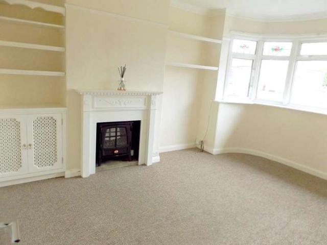 2 Bedroom Maisonette Flat