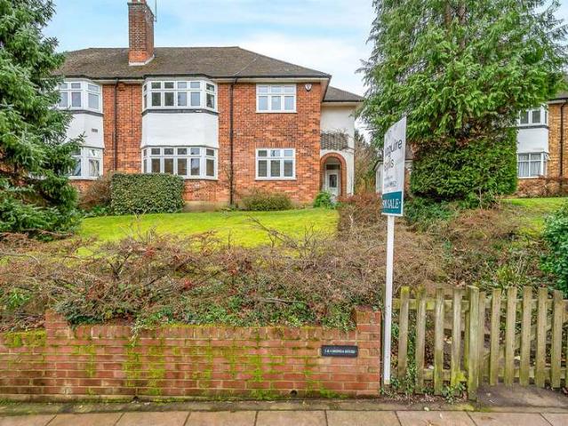 2 Bedroom Maisonette Flat