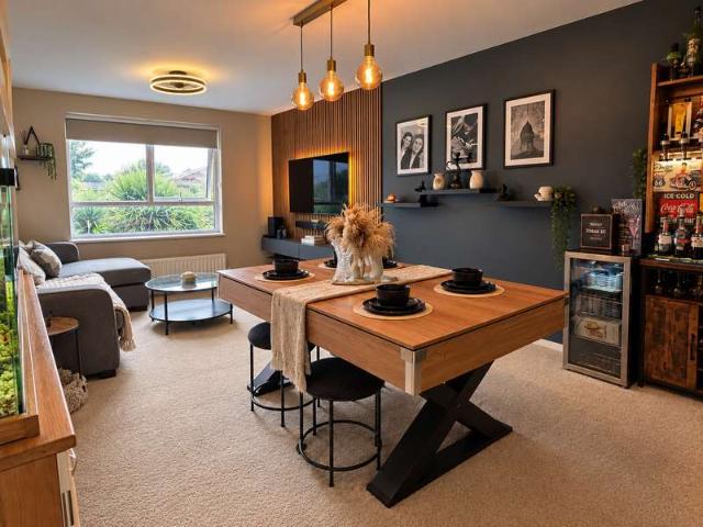 2 Bedroom Maisonette Flat