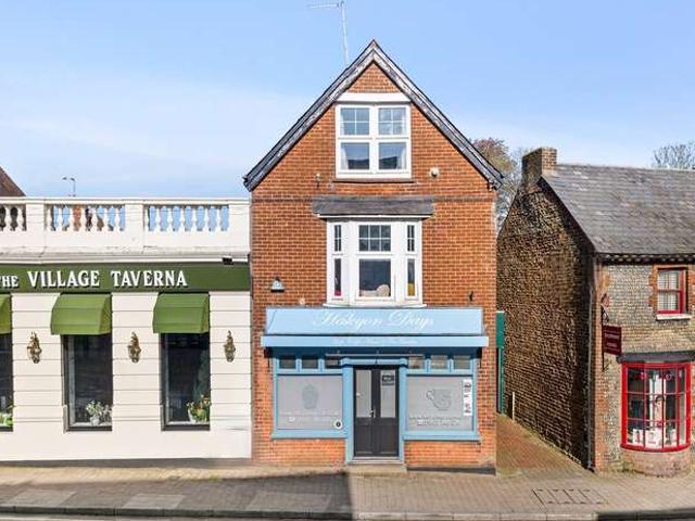 2 Bedroom Maisonette Flat